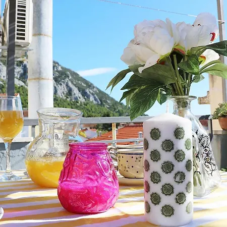 Roso * Gradac (Split-Dalmatia)