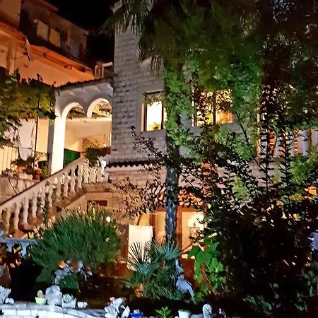 Roso Апартаменты *