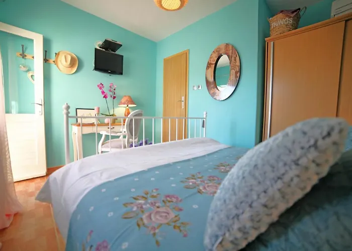 Roso * Gradac (Split-Dalmatia)